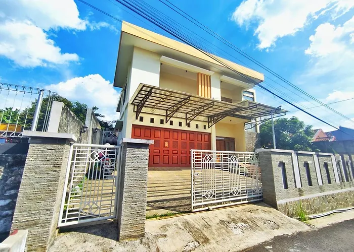 Homestay Semarang ( Sewa 1 Rumah )
